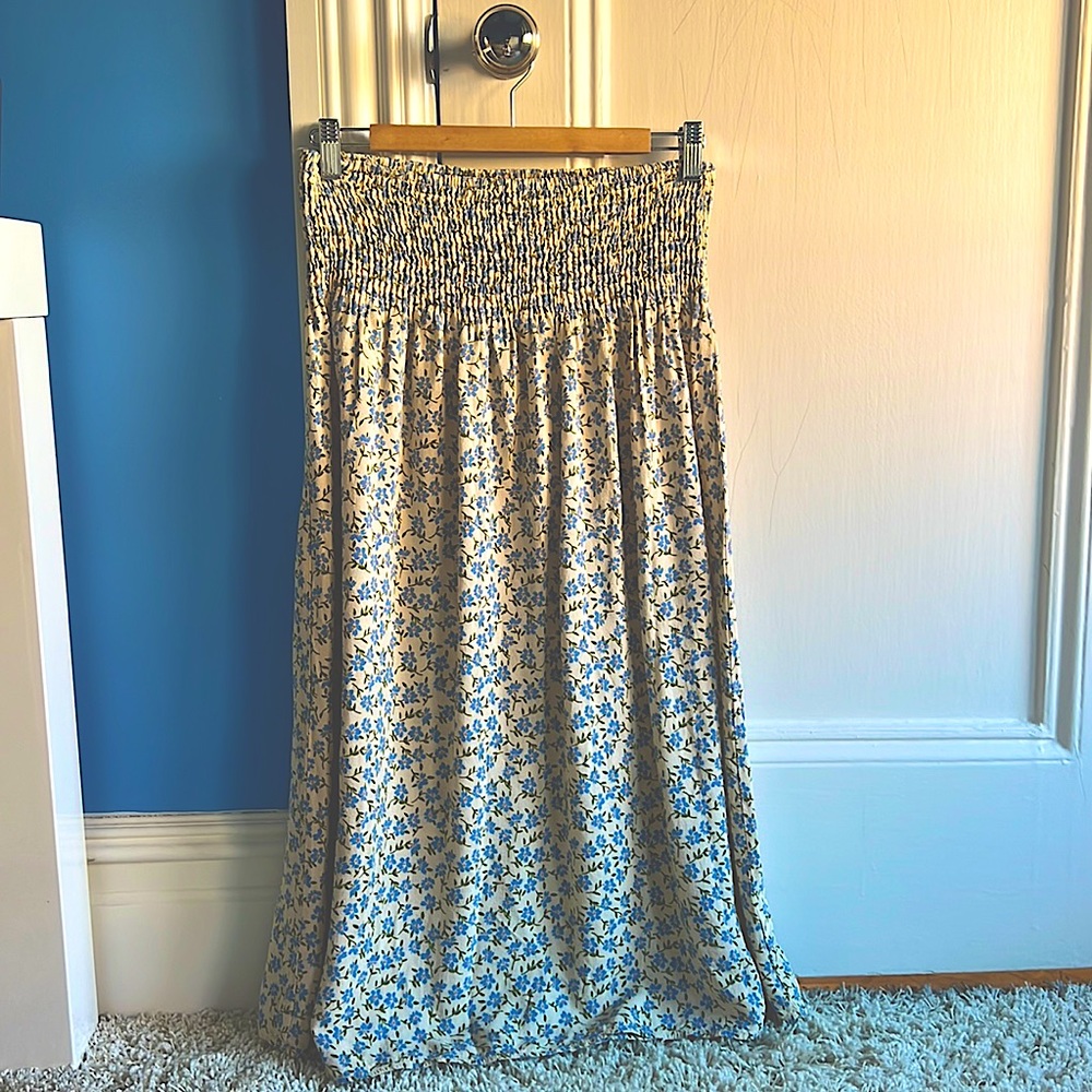 Zara Floral Midi Skirt Size Small
